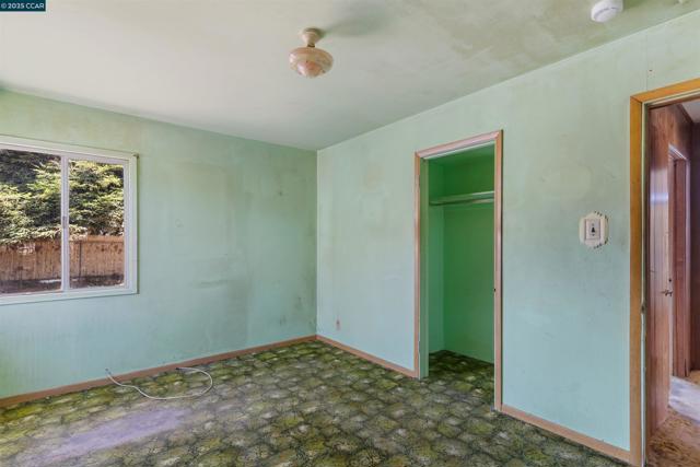 1406 Monterey St, Richmond CA: https://media.crmls.org/mediaz/d30303d7-6eee-4947-af68-353462390f52.jpg