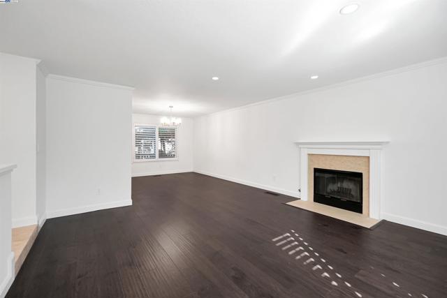 311 Andros Dr, San Ramon CA: https://media.crmls.org/mediaz/d304aea1-e6c9-41bd-b7de-bbd48e071238.jpg