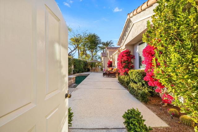 Image 6 of 62 For 143 Desert Holly Drive