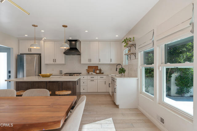 Detail Gallery Image 16 of 42 For 5200 Dahlia Dr, Los Angeles,  CA 90041 - 3 Beds | 3 Baths