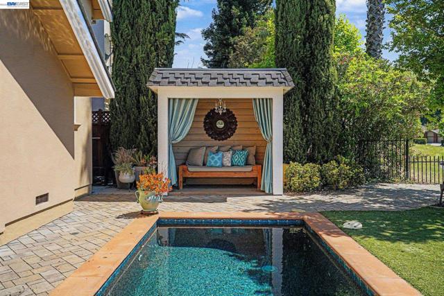 4275 QUAIL RUN PL, Danville CA: https://media.crmls.org/mediaz/d305e372-68c9-4f6d-85b3-e7b66c474135.jpg