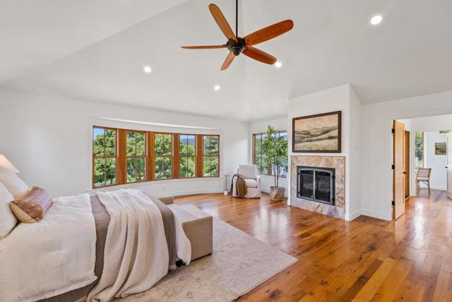 221 Sunset Terrace, Scotts Valley CA: https://media.crmls.org/mediaz/d306f7c8-0b6c-4556-abc3-9254fdaec850.jpg