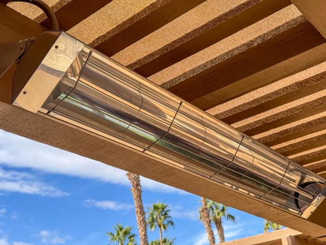 80394 Ave 48, Indio CA: https://media.crmls.org/mediaz/d30748e2-e95a-4ebd-bb6c-2c0e6d6c2620.jpg