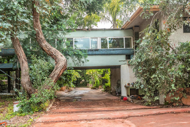 1400 Park Drive, Ojai CA: https://media.crmls.org/mediaz/d308886f-9344-4bd6-bdd3-1d372241e871.jpg