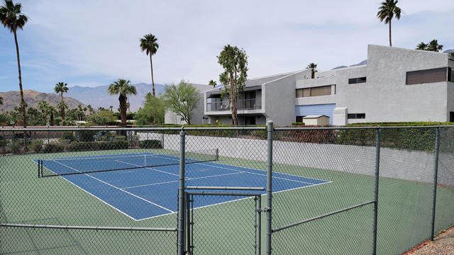 3155 E Ramon Road, Palm Springs CA: https://media.crmls.org/mediaz/d308e1e5-c733-427e-a69b-98ecac93eca1.jpg