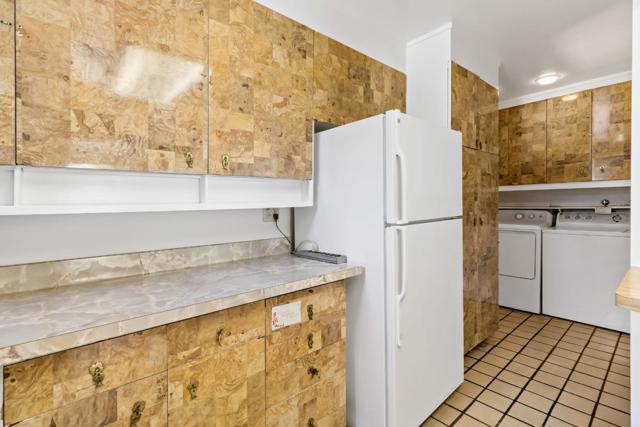 100 Eldora Drive, Mountain View CA: https://media.crmls.org/mediaz/d30930b4-8a17-4543-8542-9859cad03902.jpg