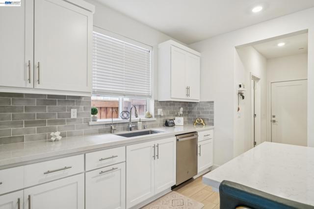 Image 6 of 59 For 37231 Sand Bar Place