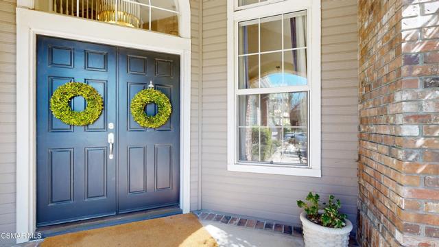 2343 Solway Court, Thousand Oaks CA: https://media.crmls.org/mediaz/d30b05f1-a261-494f-b7f7-8a75259cecca.jpg