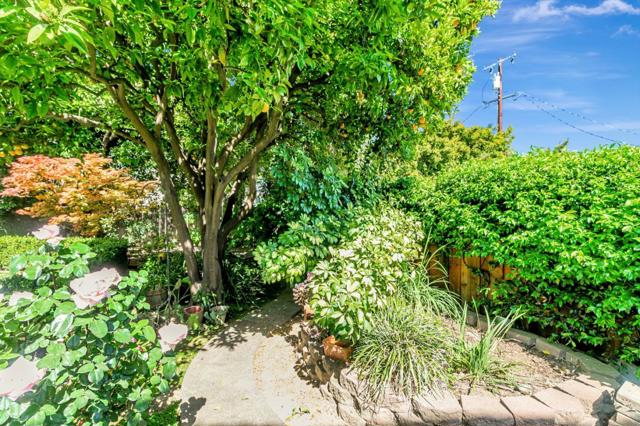 Image 79 of 90 For 130 17th Street