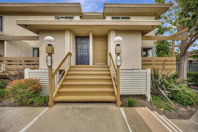 Detail Gallery Image 1 of 29 For 2666 Worden #8,  San Diego,  CA 92110 - 2 Beds | 1/1 Baths