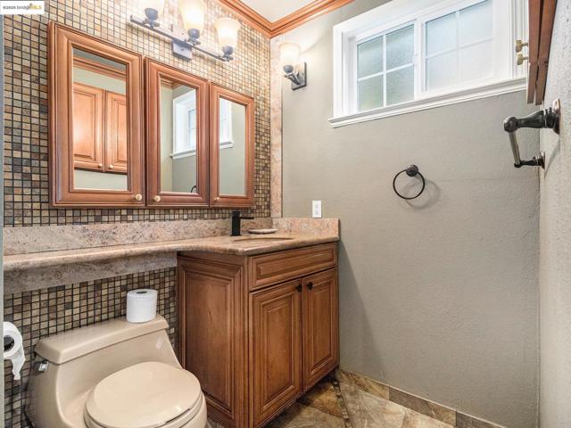 410 Kevin Ct, San Ramon CA: https://media.crmls.org/mediaz/d30be60a-317c-4aa3-8721-622c0453476d.jpg