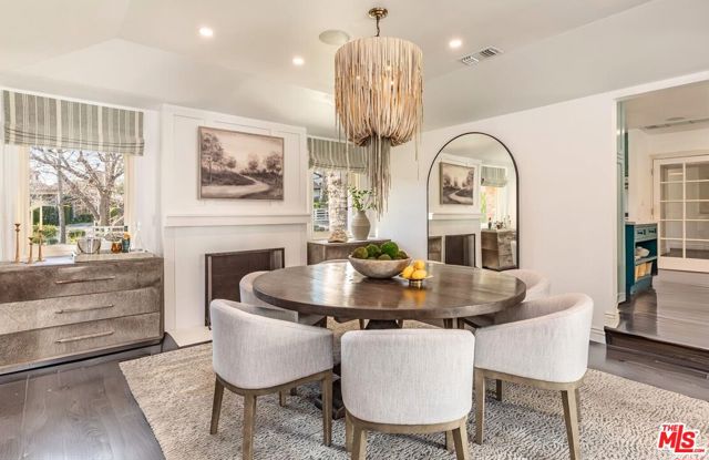 5840 Round Meadow Road, Hidden Hills CA: https://media.crmls.org/mediaz/d30e3fb7-02ca-448b-8f83-7dce6fec9b0c.jpg