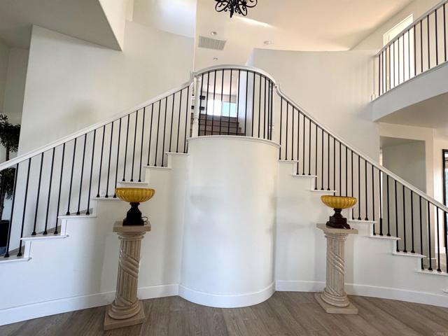 Detail Gallery Image 7 of 52 For 1498 Berry Creek Place, Chula Vista,  CA 91913 - 5 Beds | 4/1 Baths