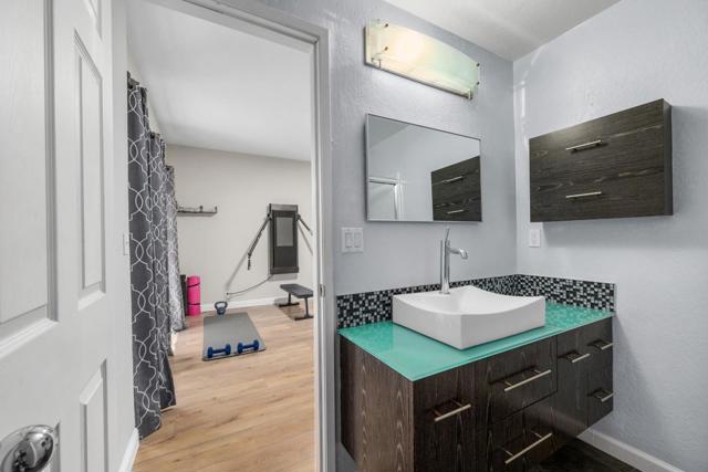 22 Quien Sabe Road, Scotts Valley CA: https://media.crmls.org/mediaz/d30ffcf1-581a-4762-a264-b6654a001057.jpg
