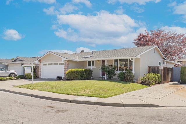 3064 Wolfe Court, Fremont CA: https://media.crmls.org/mediaz/d3107871-0f82-43eb-a1b6-d585b9319f74.jpg