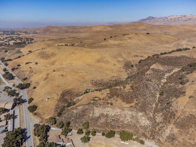 0 Airline Highway, Tres Pinos CA: https://media.crmls.org/mediaz/d3118197-2164-4e38-aee4-b2b8a8c9229a.jpg