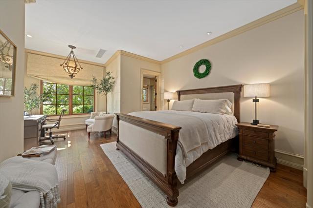 28 Grande View Court, Rancho Mirage CA: https://media.crmls.org/mediaz/d311b0c1-f76f-4ad8-9874-453dc4caca8a.jpg