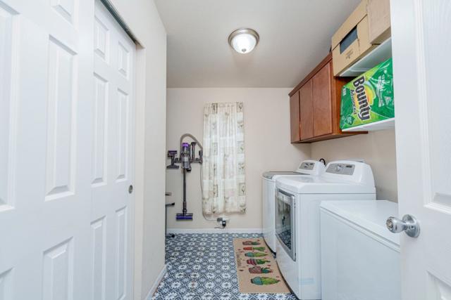 417 Chateau La Salle Dr., San Jose CA: https://media.crmls.org/mediaz/d312e4dd-404b-4af1-9cdc-2985aad4b2cf.jpg