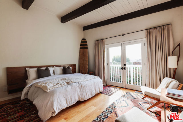 3629 Serra Road, Malibu CA: https://media.crmls.org/mediaz/d3137822-b56e-4097-9b0d-685a0a48b1a5.jpg