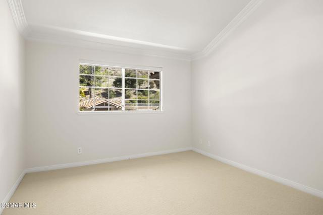 31-web-or-mls-Upmarketmedia_3123Hil-102
