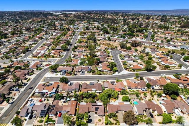 1529 Temple Heights Drive, Oceanside CA: https://media.crmls.org/mediaz/d314e323-c4f1-4efd-b000-d2650427b0ec.jpg