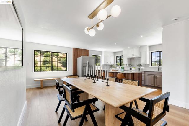 2391 Rancho Rd, El Sobrante CA: https://media.crmls.org/mediaz/d315012d-ee7d-43e7-8779-9e303a81d57c.jpg