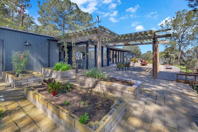 Image 11 of 74 For 1234 Oribia Rd
