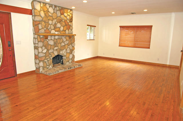 268 Lake Sherwood Drive, Westlake Village CA: https://media.crmls.org/mediaz/d315d10b-b816-42a9-9429-9c328f37bdc2.jpg