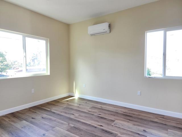 0 4024-4026 college ave, San Diego CA: https://media.crmls.org/mediaz/d317639d-9cb0-4bf8-8a3c-3bd5b6817a78.jpg