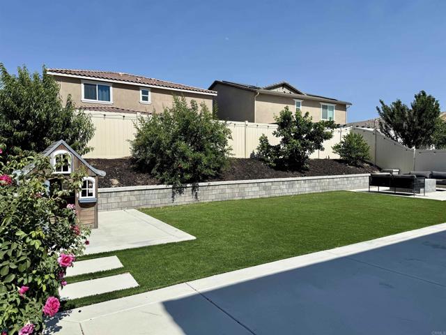 34164 Anise Drive, Murrieta CA: https://media.crmls.org/mediaz/d317b9cf-243f-439e-8f91-ab0c7ac0079c.jpg