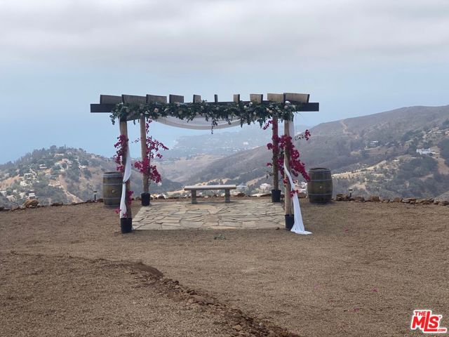 3900 Latigo Canyon Road, Malibu CA: https://media.crmls.org/mediaz/d31a9ba4-b009-4908-99a1-d3bd7d831c6c.jpg