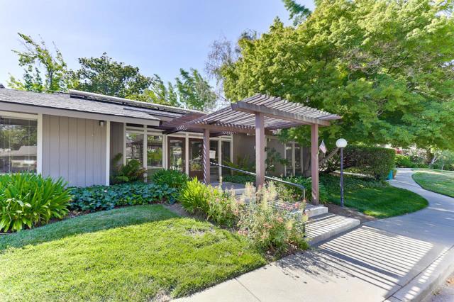 21089 Red Fir Court, Cupertino CA: https://media.crmls.org/mediaz/d31c6fcd-0472-4d33-ac13-057e7e88351c.jpg