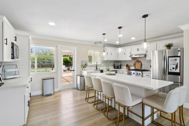 706 N Ash St, Escondido CA: https://media.crmls.org/mediaz/d31cf931-8bd8-4e65-b68a-d4172d04d68a.jpg