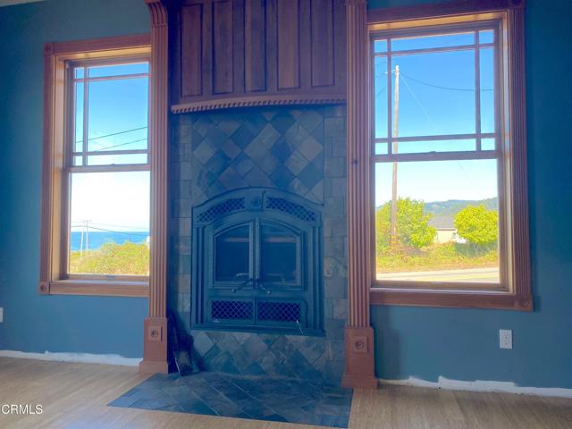 36435 Highway 1, Westport CA: https://media.crmls.org/mediaz/d31d4679-2acd-4e29-9c90-93148a50e9b3.jpg