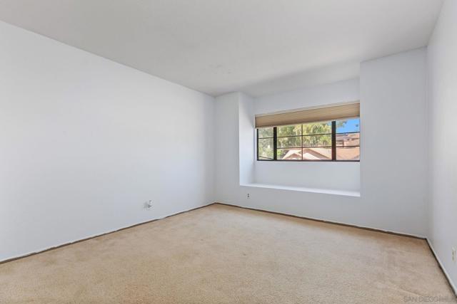427 Conifer Glen, Escondido CA: https://media.crmls.org/mediaz/d31d76b4-95d4-4c46-805e-96d9594c19fd.jpg