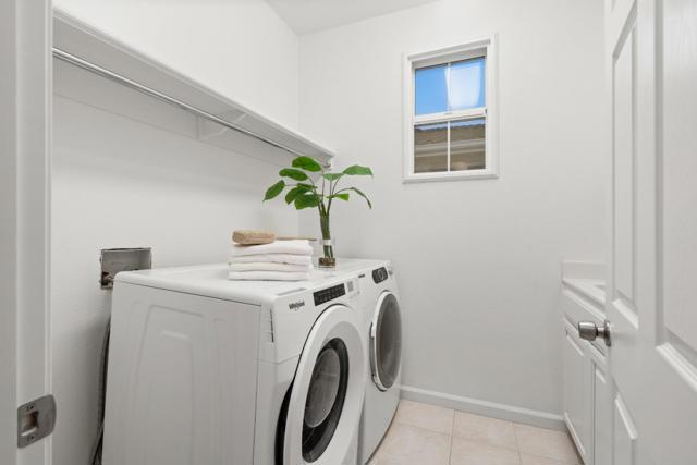 34798 Williams Way, Union City CA: https://media.crmls.org/mediaz/d31d796b-4156-49cb-818b-09036f971dc9.jpg