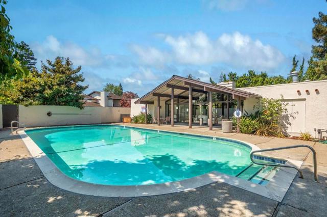 2435 Sharon Oaks Drive, Menlo Park CA: https://media.crmls.org/mediaz/d31e35ff-510f-4d5b-b2ea-f87eb7b1276a.jpg