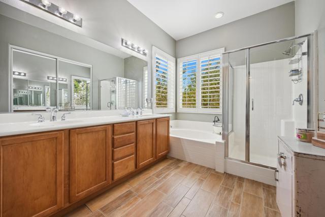 79976 Castille Drive, La Quinta CA: https://media.crmls.org/mediaz/d31e589e-1db6-43ee-973f-c4096e56abc8.jpg