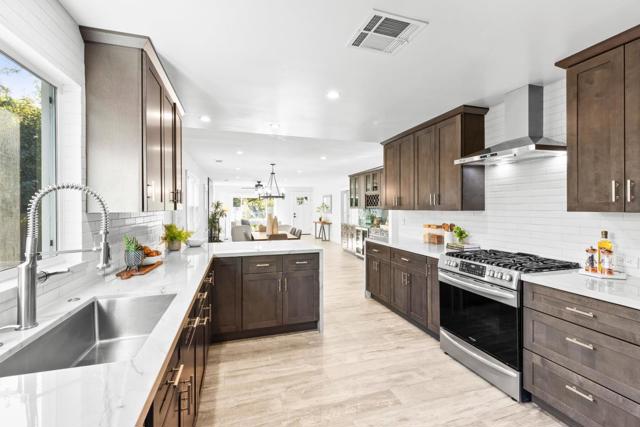 11840 Foothill Avenue, Gilroy CA: https://media.crmls.org/mediaz/d31ea64f-e027-4ebe-915e-eb7065d91ce8.jpg