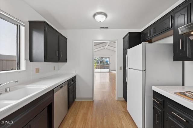 Detail Gallery Image 17 of 50 For 2920 Seahorse Ave, Ventura,  CA 93001 - 3 Beds | 2 Baths