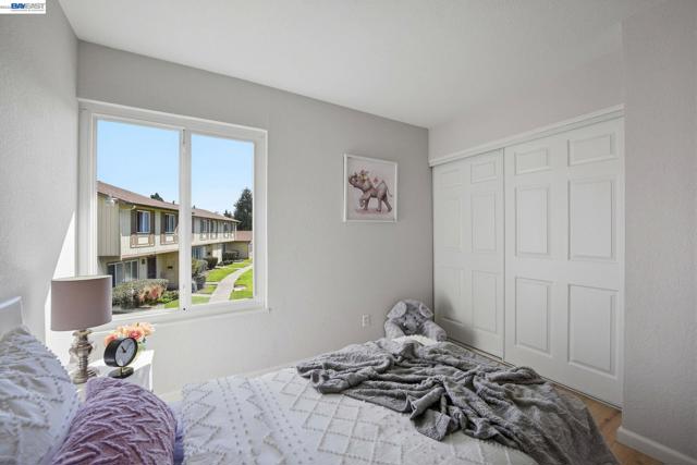 Image 21 of 39 For 34597 Bluestone Cmn