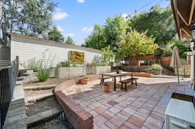 1670 Whitham Avenue, Los Altos CA: https://media.crmls.org/mediaz/d31f345a-731a-498d-9d3d-0238c4ed6ddb.jpg