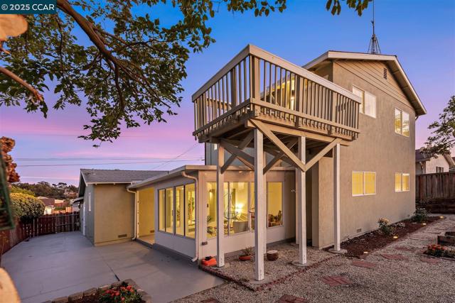 2283 Greenwich Rd, San Pablo CA: https://media.crmls.org/mediaz/d3205732-0d24-42fd-bb2b-3705ddda0098.jpg