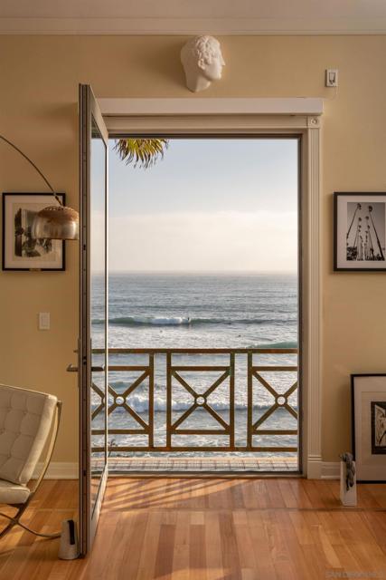 5143 Shore Drive, Carlsbad CA: https://media.crmls.org/mediaz/d3211e7d-6c29-43f5-903a-5fef5a423765.jpg
