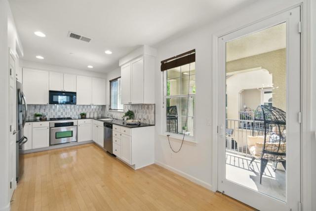 481 Tristania Terrace, Sunnyvale CA: https://media.crmls.org/mediaz/d3218469-6c3f-4167-8d93-d477045de747.jpg