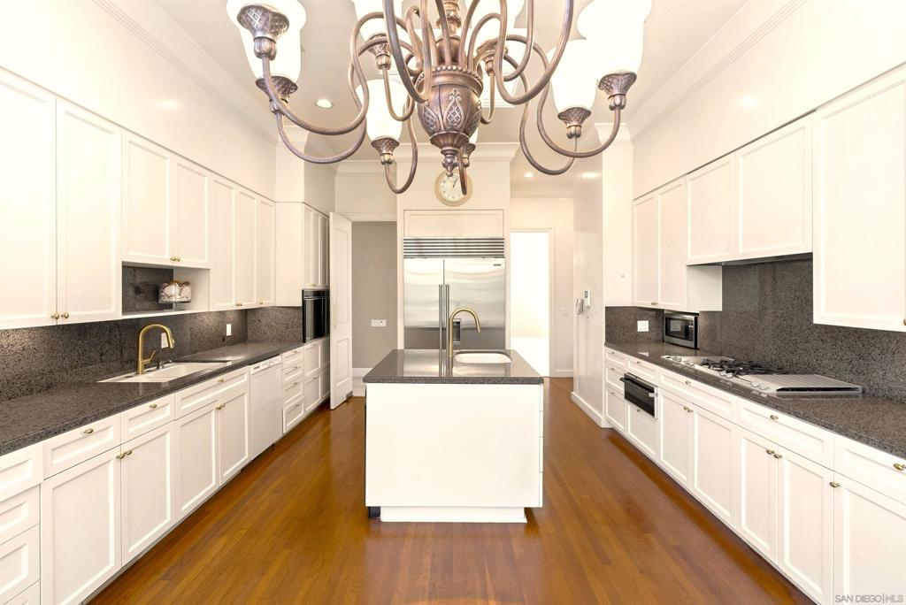 2302 Rue Adriane - photo 9