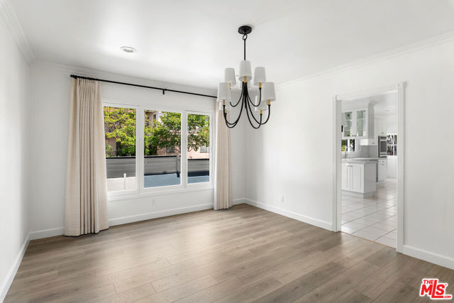 502 Smithwood Drive, Beverly Hills CA: https://media.crmls.org/mediaz/d3219f6e-49cd-42ef-bbe4-2a9b1a457c4d.jpg