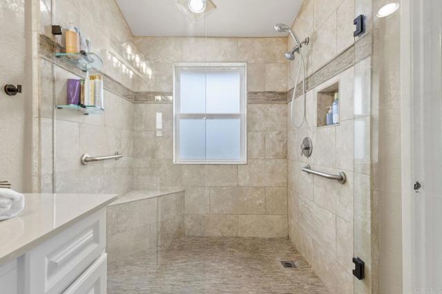 Detail Gallery Image 20 of 45 For 7012 Goldenrod Way, Carlsbad,  CA 92011 - 3 Beds | 2/1 Baths