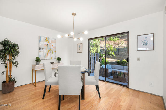 Detail Gallery Image 8 of 45 For 712 Portola Ter, Los Angeles,  CA 90042 - 3 Beds | 2/1 Baths