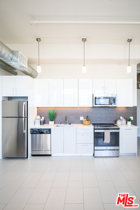 939 S Broadway M06, Los Angeles, CA 90015